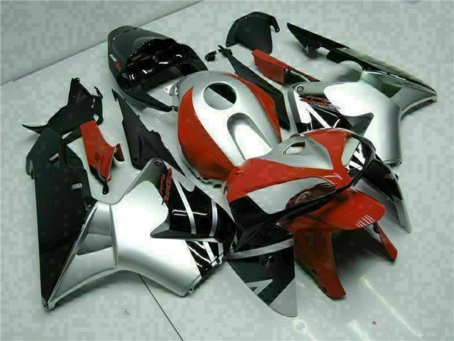 Carénage Moto Honda CBR 600 RR 05-06 - Noir Argent Rouge Carénage Moto Honda CBR 600 RR 05-06 - Noir Argent Rouge