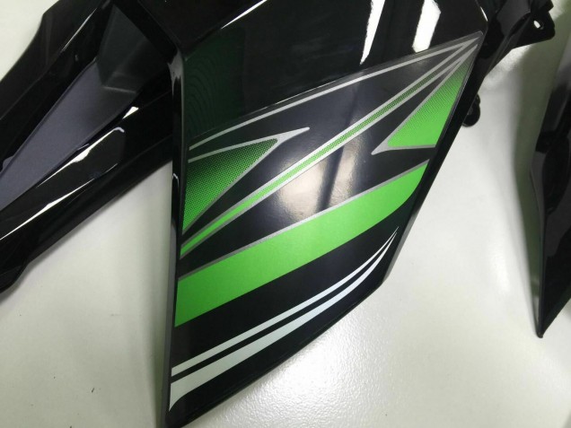 Carénage Moto Kawasaki Z800 13-16 - Vert Noir Carénage Moto Kawasaki Z800 13-16 - Vert Noir