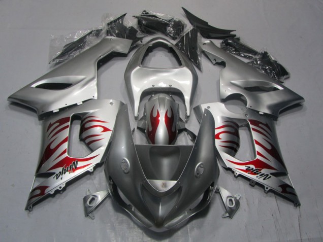 Carénage Moto Kawasaki ZX6R 05-06 - Argent Rouge Flamme Ninja Carénage Moto Kawasaki ZX6R 05-06 - Argent Rouge Flamme Ninja