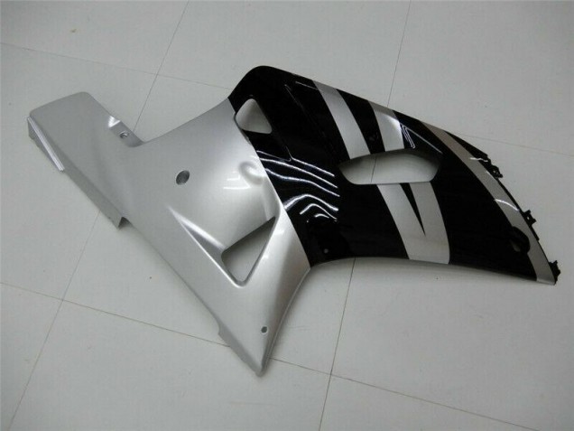 Carénage Moto Suzuki GSXR 600 / 750 K1 K2 K3 01-03 - Noir Argent Carénage Moto Suzuki GSXR 600 / 750 K1 K2 K3 01-03 - Noir Argent