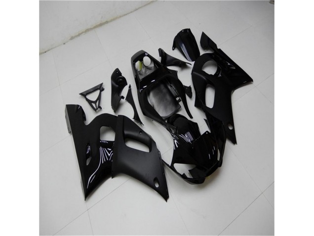 Carénage Moto Yamaha R6 98-02 - Brillant Noir Mat Carénage Moto Yamaha R6 98-02 - Brillant Noir Mat