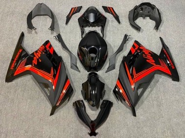 Carénages Moto Kawasaki EX300 2013-2017 - Noir Brillant Noir Mat Rouge